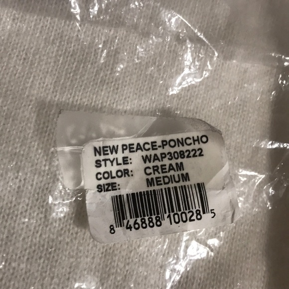 WILDFOX Peace Sign Oversized Hooded Poncho Sweater - Picture 11 of 11